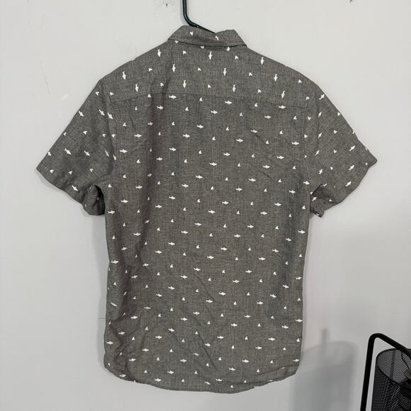 Visive Shark and Fin Print Button Down Shirt Men's Size Small Short Sleeves - Picture 2 of 8
